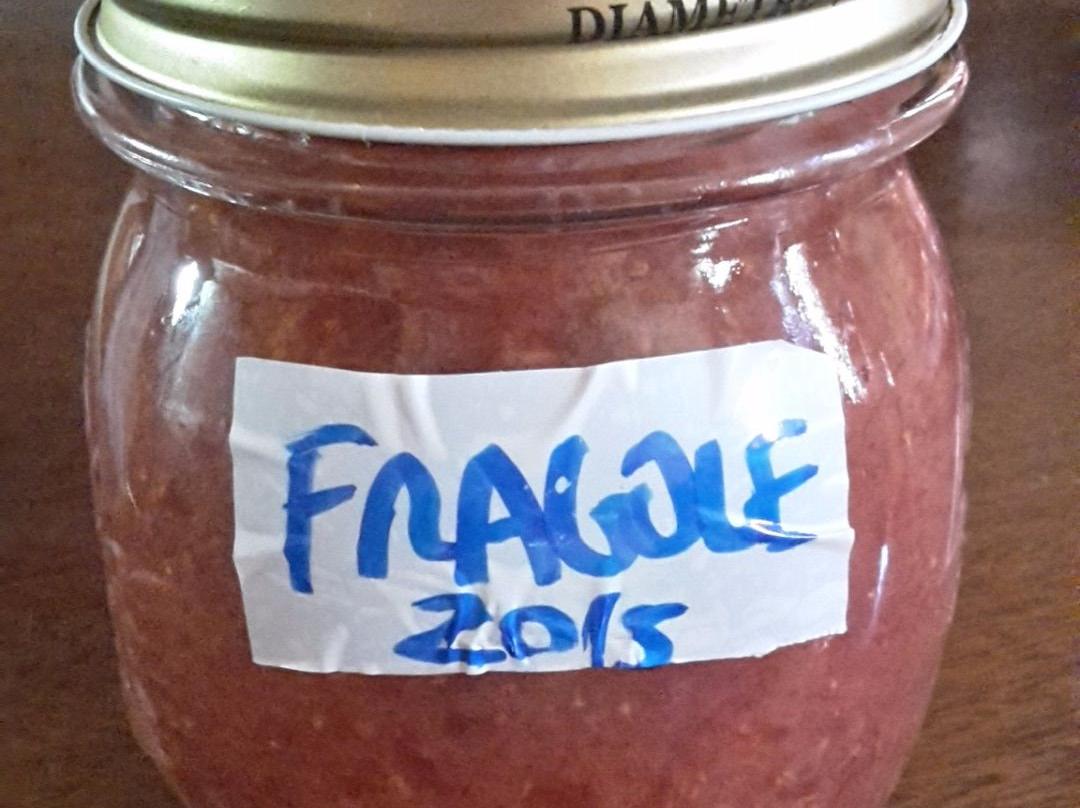 Marmellata di fragole e mele